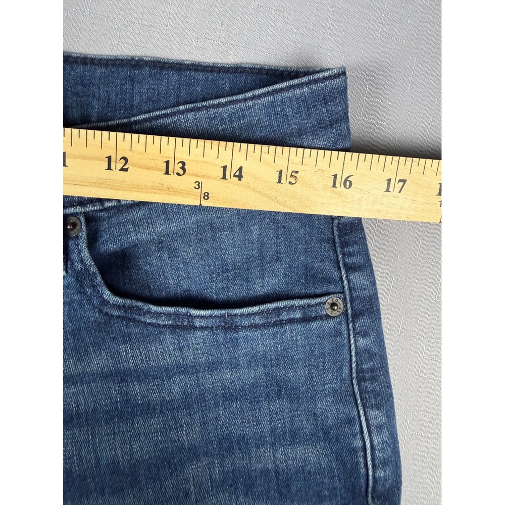 Levis 541 Athletic Taper Jeans Mens 33x34 Blue Medium Wash Stretch 18181-0216 - Picture 4 of 12
